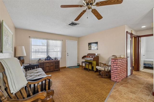 8052 DEDHAM DRIVE, Port Richey, FL 34668