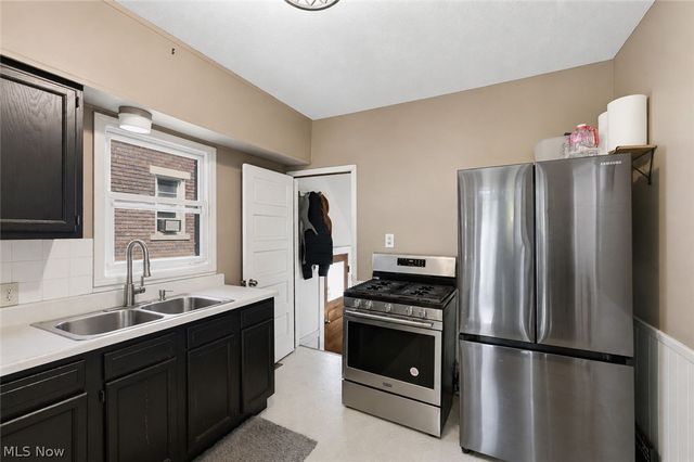 120 Grant Avenue, Cuyahoga Falls, OH 44221