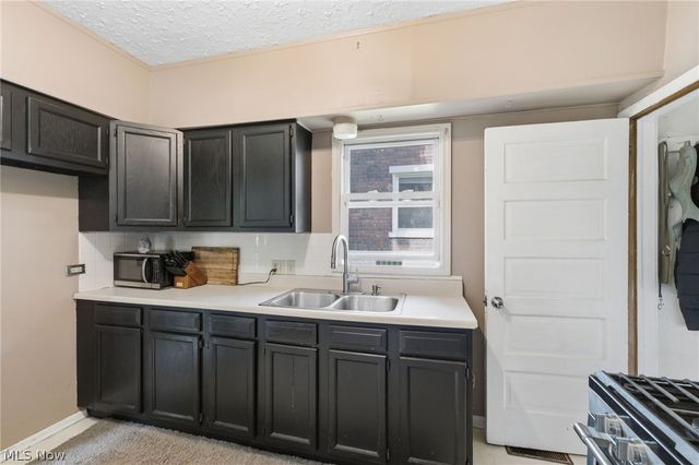 120 Grant Avenue, Cuyahoga Falls, OH 44221