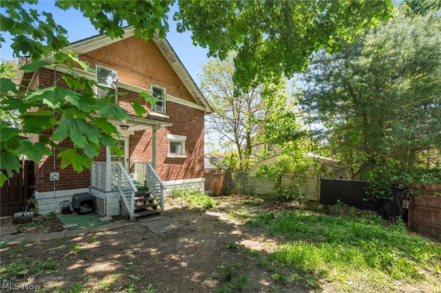 120 Grant Avenue, Cuyahoga Falls, OH 44221