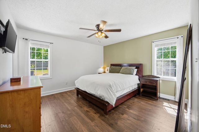 902 Hollins Court, Knightdale, NC 27545