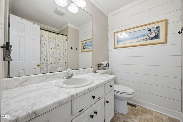 902 Hollins Court, Knightdale, NC 27545