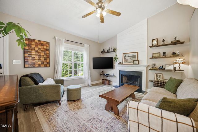 902 Hollins Court, Knightdale, NC 27545