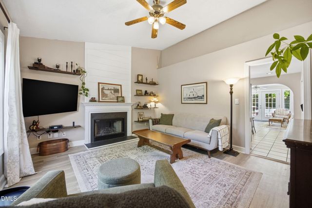 902 Hollins Court, Knightdale, NC 27545