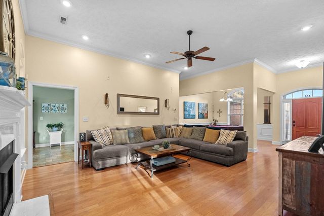 404 Herringbone Ct., Conway, SC 29526