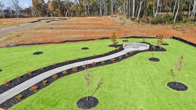 674 Cozy Bluff Road, Spartanburg, SC 29301