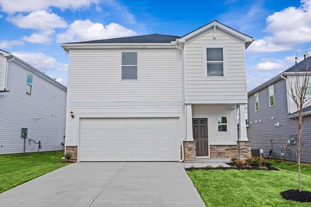 674 Cozy Bluff Road, Spartanburg, SC 29301