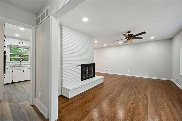 8206 Elm Avenue, Raytown, MO 64138