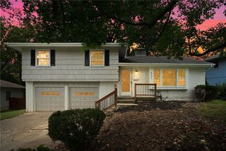 8206 Elm Avenue, Raytown, MO 64138