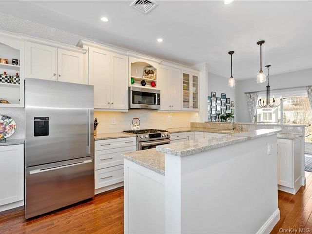 29 Snowdance Lane, Nesconset, NY 11767