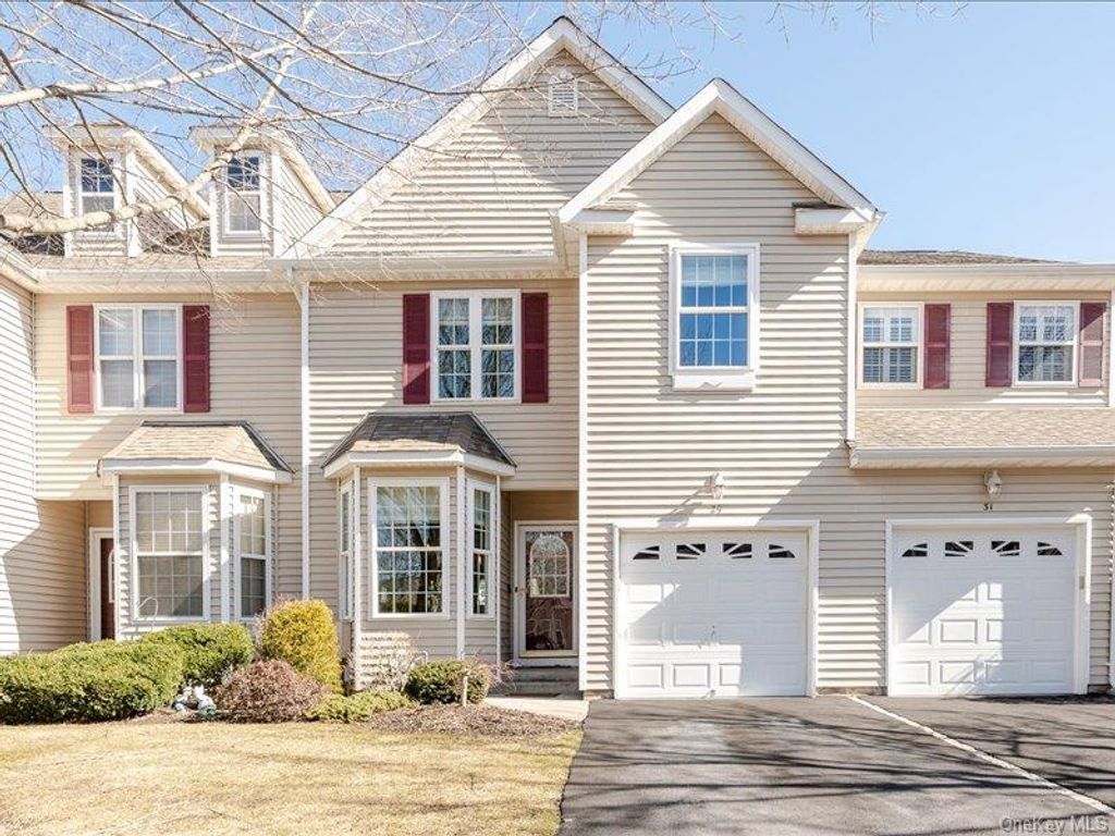 29 Snowdance Lane, Nesconset, NY 11767