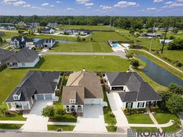 38182 Emery Ln, Prairieville, LA 70769