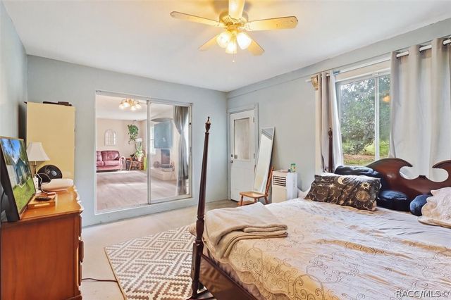 937 N McGowan Avenue, Crystal River, FL 34429