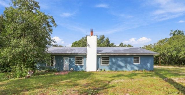 937 N McGowan Avenue, Crystal River, FL 34429