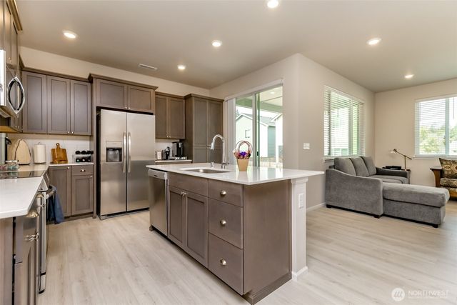 19910 138th Avenue E, Graham, WA 98338