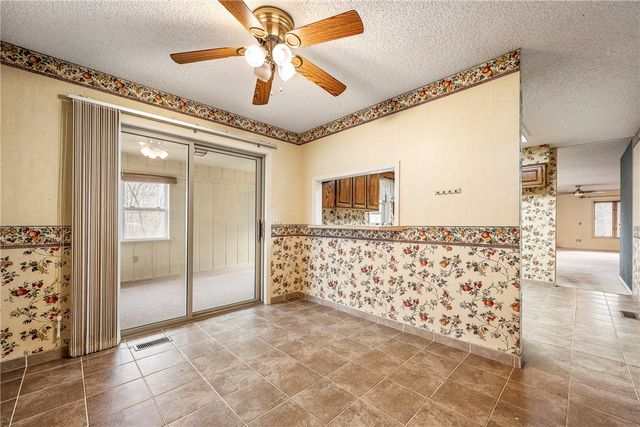 13 Evans Lane, Bella Vista, AR 72715