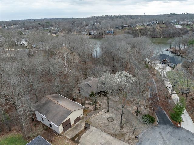 13 Evans Lane, Bella Vista, AR 72715