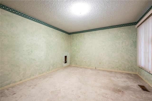 13 Evans Lane, Bella Vista, AR 72715