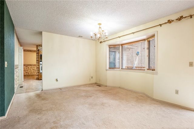 13 Evans Lane, Bella Vista, AR 72715