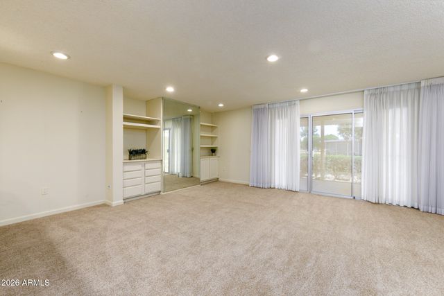 19226 N SOMBRERO Circle, Sun City, AZ 85373