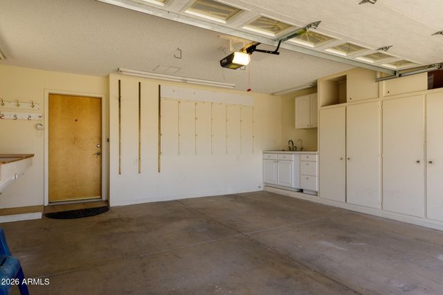19226 N SOMBRERO Circle, Sun City, AZ 85373