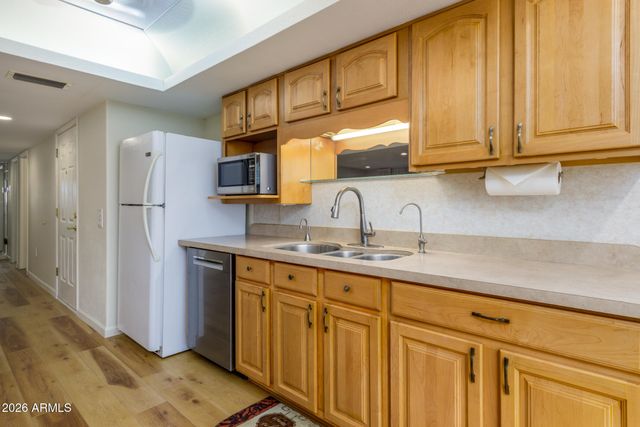 19226 N SOMBRERO Circle, Sun City, AZ 85373