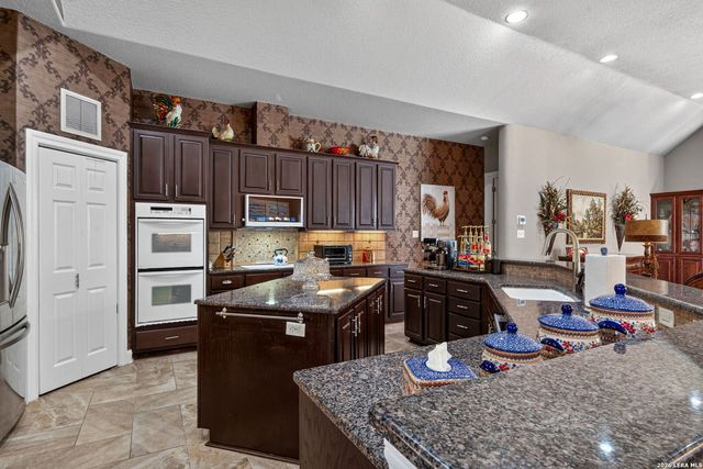 11 Westerleigh, San Antonio, TX 78218