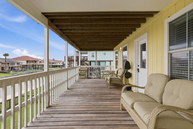 166 Sand Shoals Road, Freeport, TX 77541