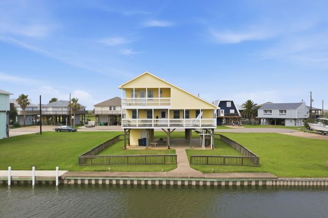 166 Sand Shoals Road, Freeport, TX 77541