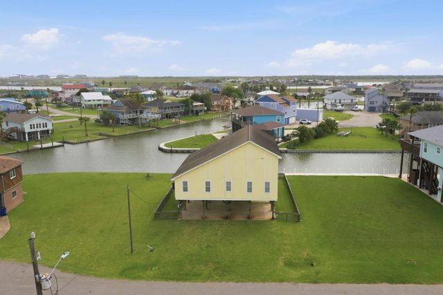 166 Sand Shoals Road, Freeport, TX 77541