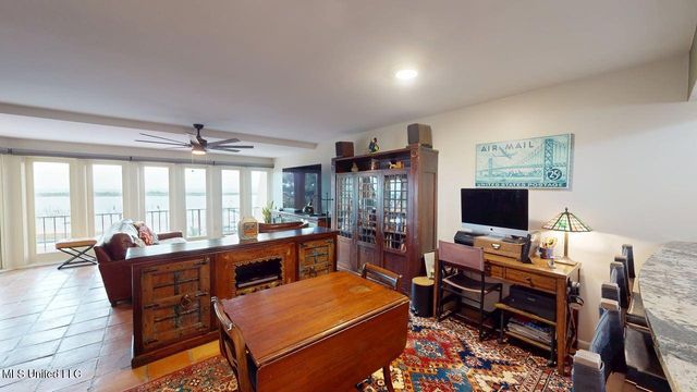 520 Beach Boulevard, 501, Biloxi, MS 39530