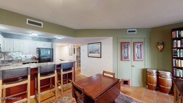 520 Beach Boulevard, 501, Biloxi, MS 39530