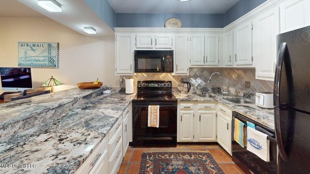 520 Beach Boulevard, 501, Biloxi, MS 39530