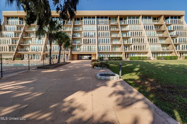 520 Beach Boulevard, 501, Biloxi, MS 39530