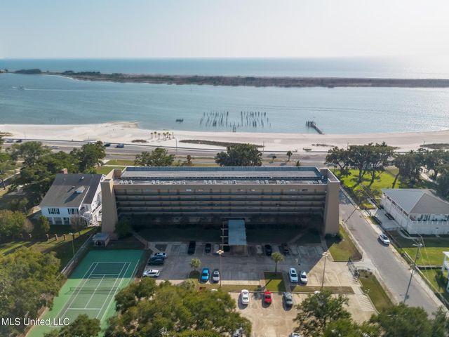 520 Beach Boulevard, 501, Biloxi, MS 39530