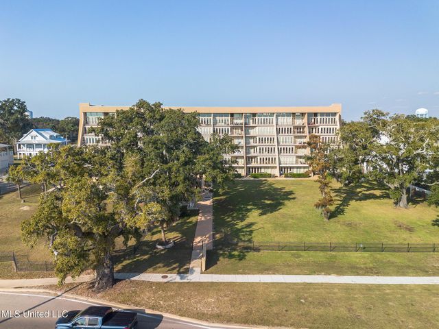 520 Beach Boulevard, 501, Biloxi, MS 39530