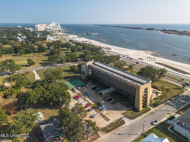 520 Beach Boulevard, 501, Biloxi, MS 39530