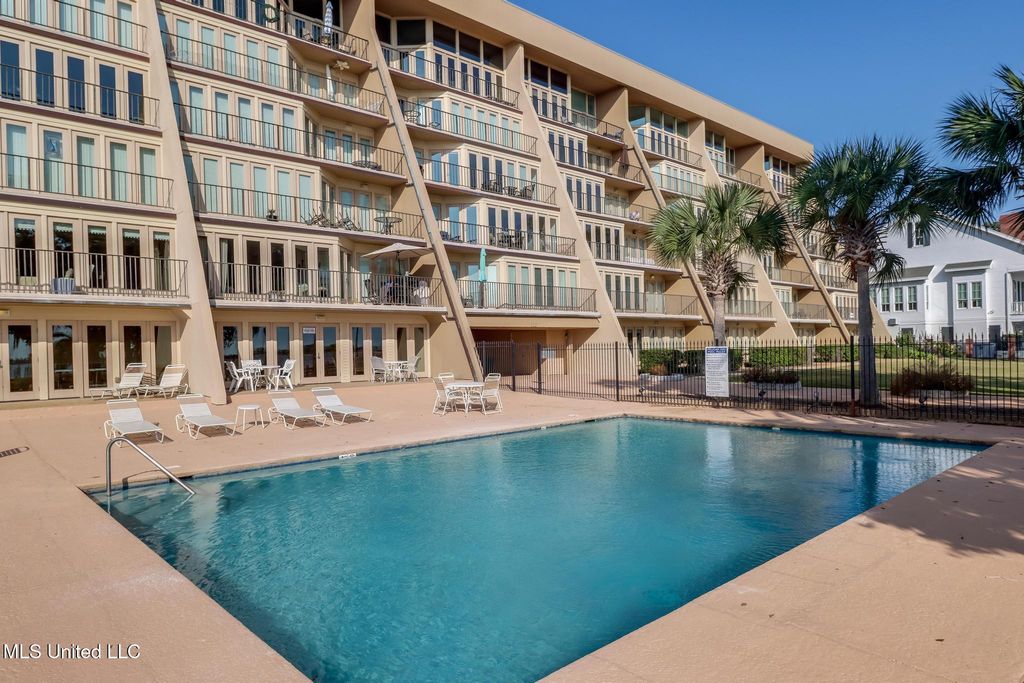 520 Beach Boulevard, 501, Biloxi, MS 39530