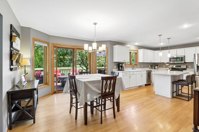 4230 Redtail Pass, Middleton, WI 53562