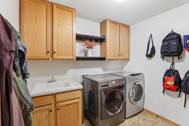 4230 Redtail Pass, Middleton, WI 53562