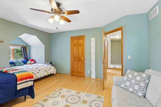 4230 Redtail Pass, Middleton, WI 53562