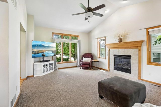 4230 Redtail Pass, Middleton, WI 53562