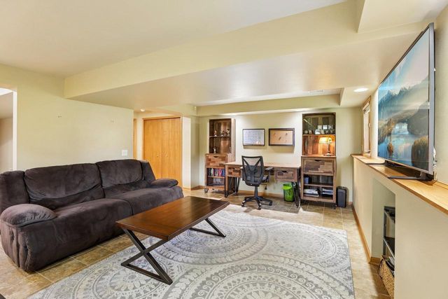4230 Redtail Pass, Middleton, WI 53562