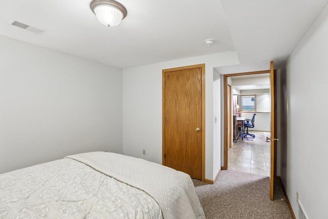 4230 Redtail Pass, Middleton, WI 53562