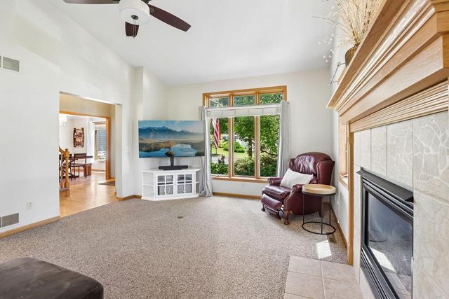 4230 Redtail Pass, Middleton, WI 53562