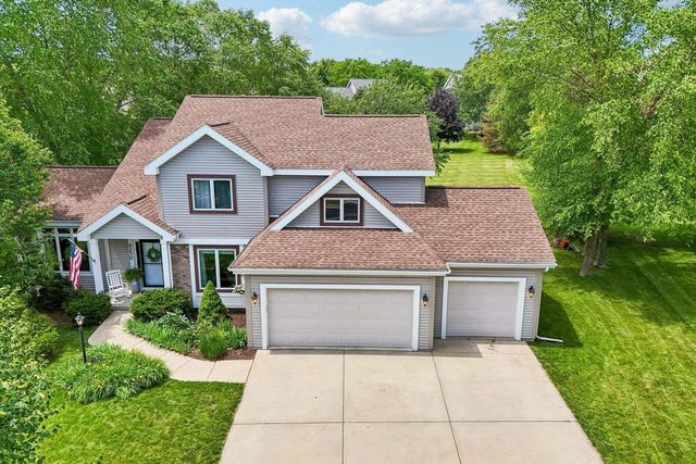 4230 Redtail Pass, Middleton, WI 53562