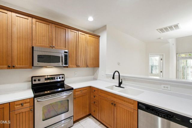 807 Swan Neck Lane, Raleigh, NC 27615