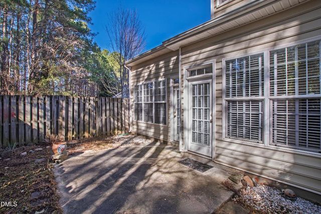 807 Swan Neck Lane, Raleigh, NC 27615