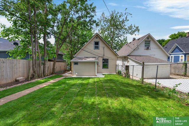 4223 S 23rd Street, Omaha, NE 68107
