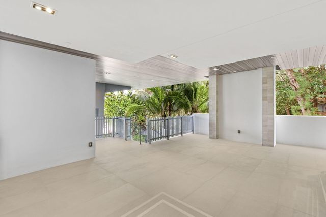 1625 S Ocean Boulevard 11, Delray Beach, FL 33483